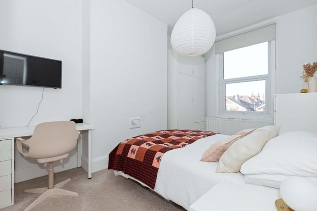 Flat for sale in Rutland Gardens, Hove