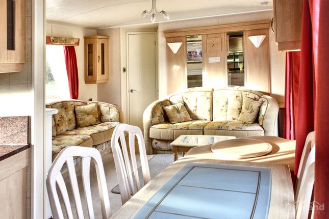 Atlas Topaz, Silverhill Holiday Park, Lutton Gowts photo 2