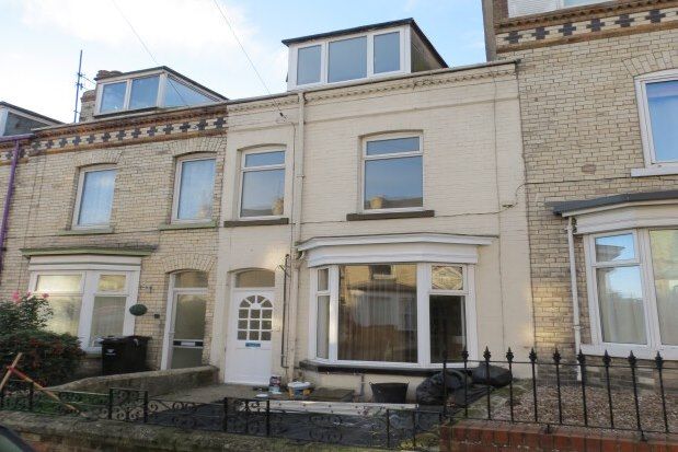 Terraced house to rent in Gladstone Street, Scarborough