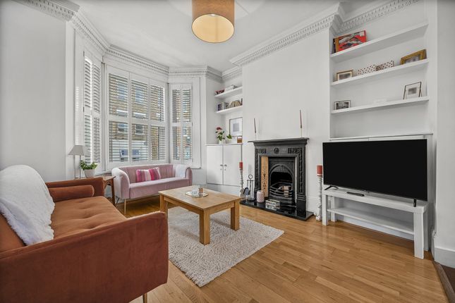 85B, Ivanhoe Road, London photo 2