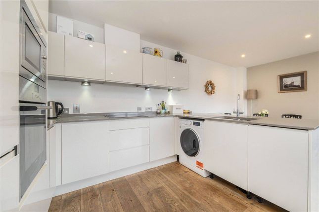 Thumbnail Flat for sale in Carpenters Place, Clapham High Street, London