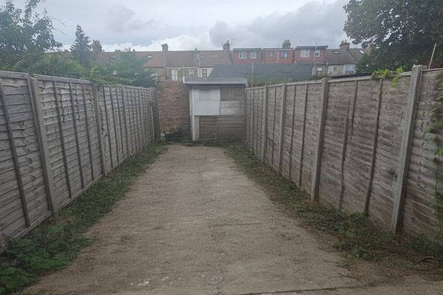 Sherrard Road, London photo 3