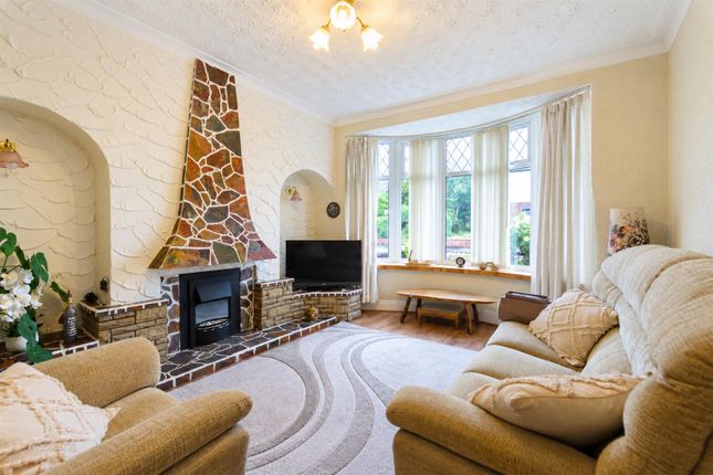 12, Vestris Drive, Salford photo 3