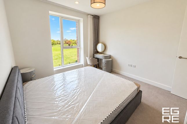 Appledore Court, Hounslow photo 4