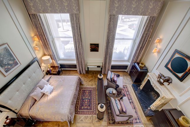 57A Princes Gate -Master Bedroom