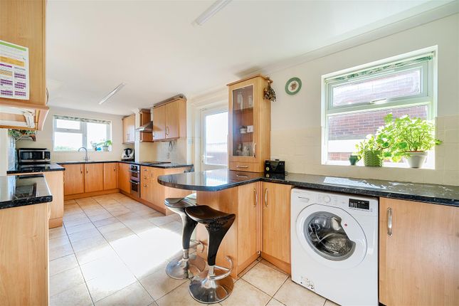 42, Mallard Hill, Bedford photo 4
