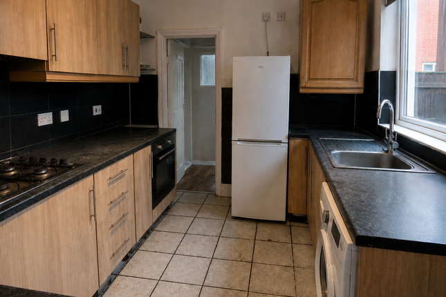 20, Holly Road, Enfield photo 2