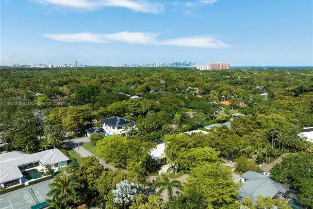 Property for sale in 751 Calatrava Ave, Coral Gables, Florida, 33143, United States Of America