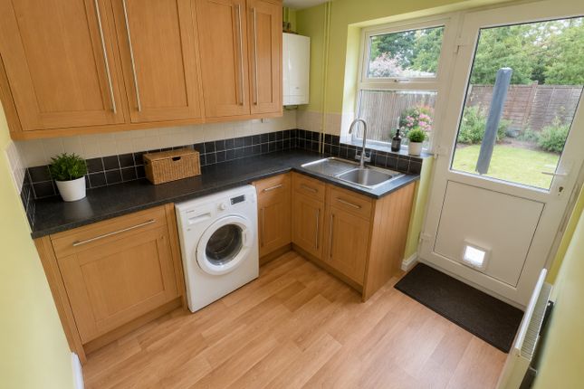 19, Kempsey Close, Bedfordshire photo 3