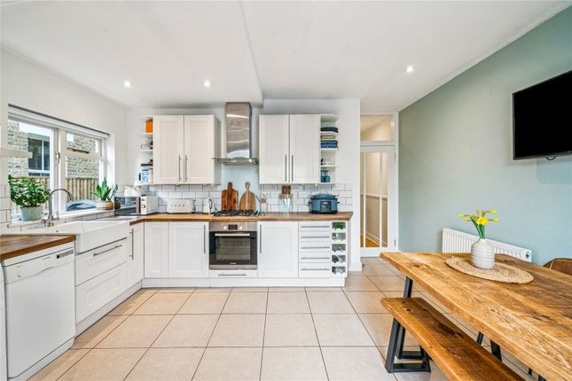 106, Swaby Road, London photo 2