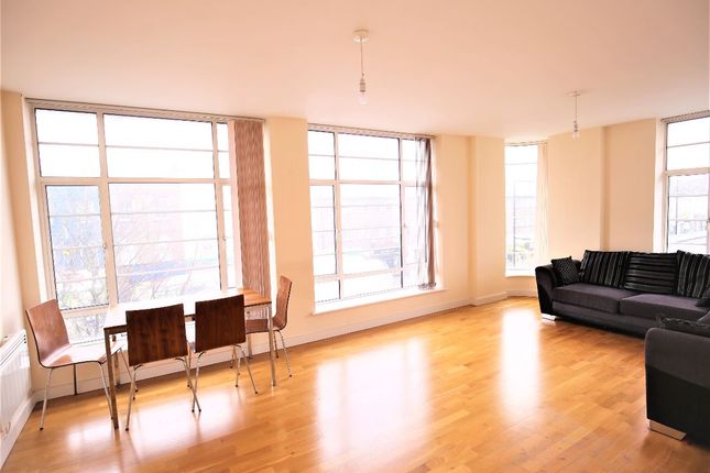 Flat 11, 133 Axminster Road, London photo 3