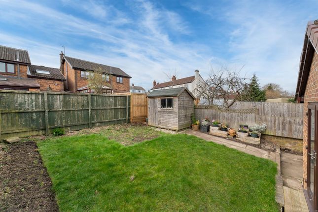 3, Bransdale Garth, Guiseley photo 3