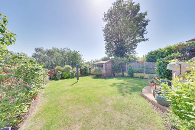 20, Whippendell Way, Orpington photo 4