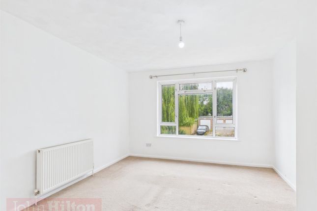 Kingston Close, Hove photo 4