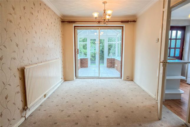 26, Thorn Avenue, Manchester photo 4