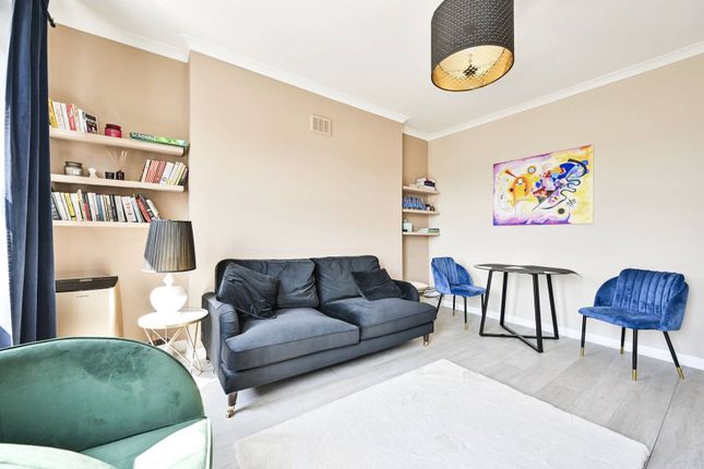 Thumbnail Flat to rent in Barons Court Road, Barons Court, London