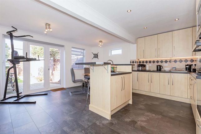 20, Kipling Avenue, Worthing photo 2