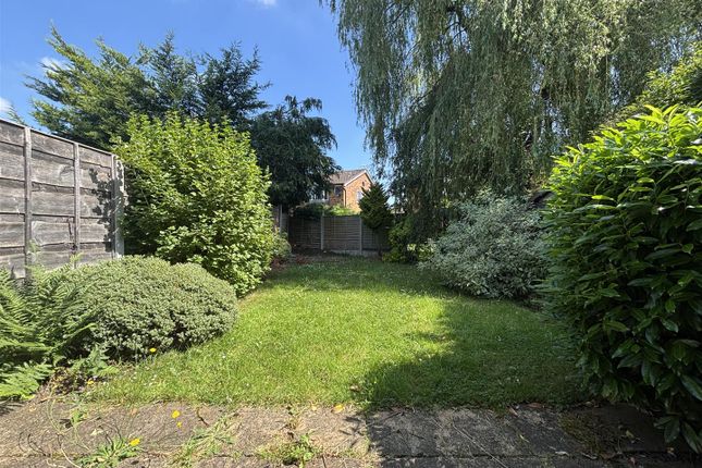 43, Larchwood Drive, Cheshire photo 2