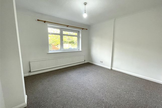 Flat 2, Tudor Court, 18, Church Road West, Hampshire photo 4