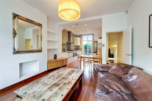 Terraced house to rent in Digby Crescent, Islington