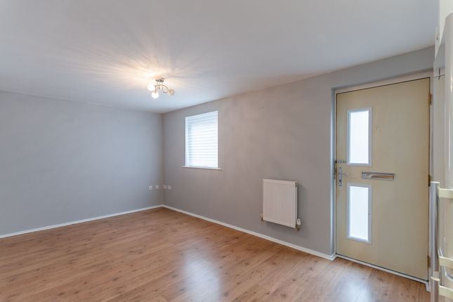 38 Ariel Reach, Newport photo 4