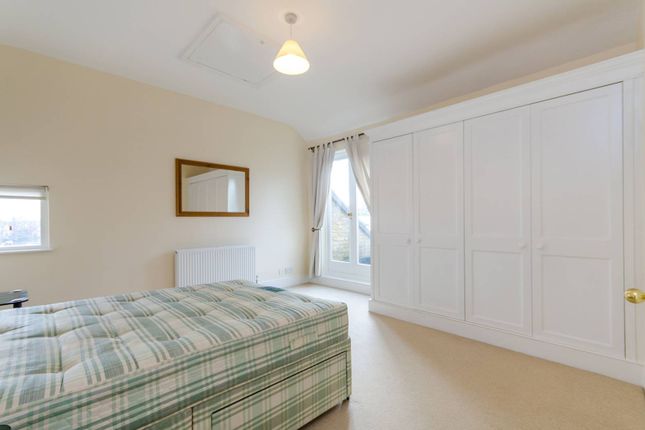 Thumbnail Maisonette to rent in Kingston Road, Wimbledon, London