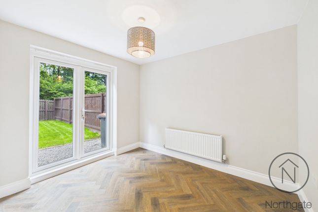 29 Youens Crescent, Newton Aycliffe photo 3