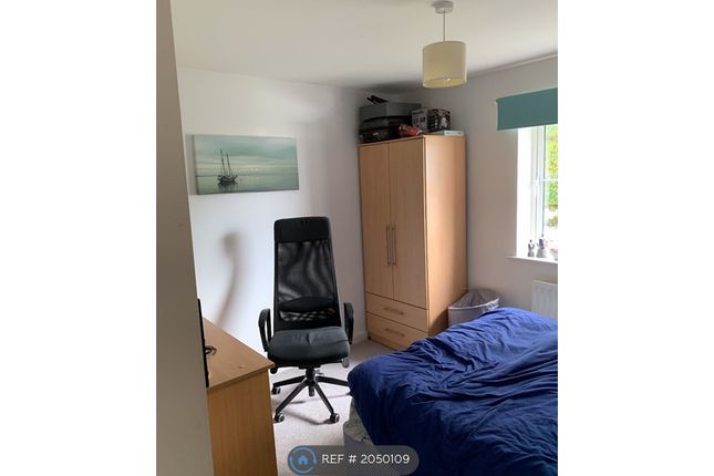 Room to rent in Oxleigh Way, Stoke Gifford, Bristol