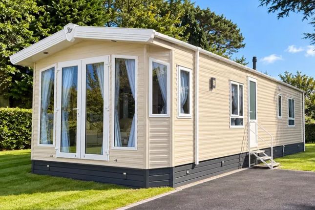 2-bed caravan on Moor Valley Leisure Park, Leeds, £44,995