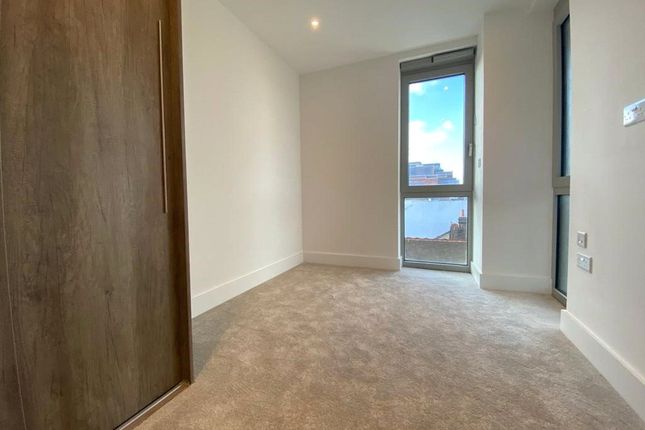 Flat to rent in Verto, 120 Kings Road, Reading