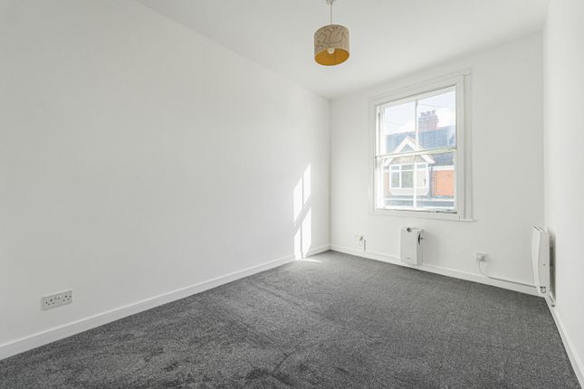 Flat 7, Victoria House, 4, Albert Road, Windsor photo 4