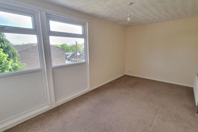 End terrace house to rent in Meadow Walk, Droitwich