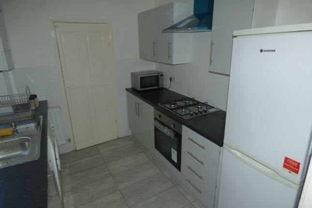 Thumbnail Flat to rent in Rothbury Terrace, Heaton, Newcastle Upon Tyne