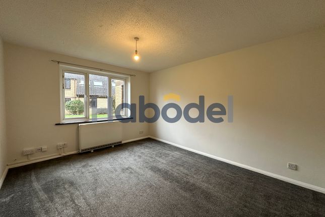 9 The Paddocks, Ipswich photo 4