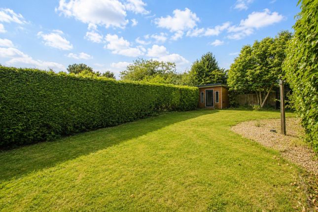 14, Glebe Gate, Dewsbury photo 2