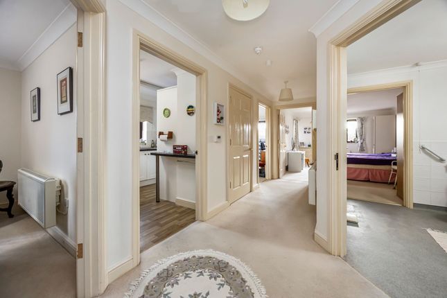 4 Strome Park, Storrington photo 5