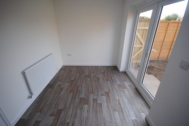 96, Greenfields Drive, Newport photo 4