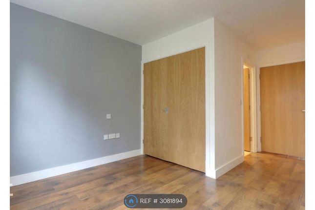 Eddleston Court Riverside Close, Romford photo 2