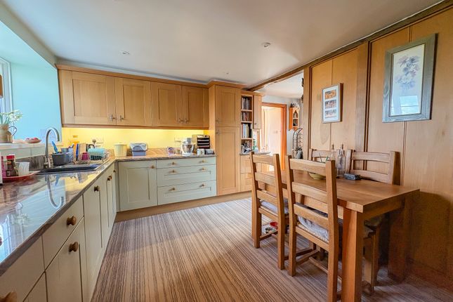Stillwood, 3, Olivers Cottage, Exeter photo 2