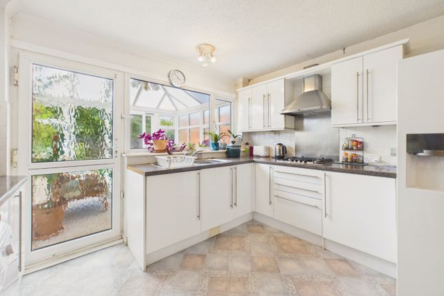 91 Compass Road, Hull, East Riding Of Yorkshire photo 4