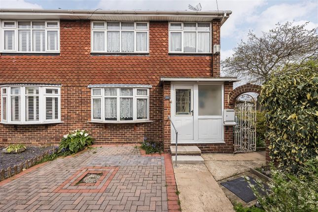End terrace house for sale in Alexandra Close, Grays