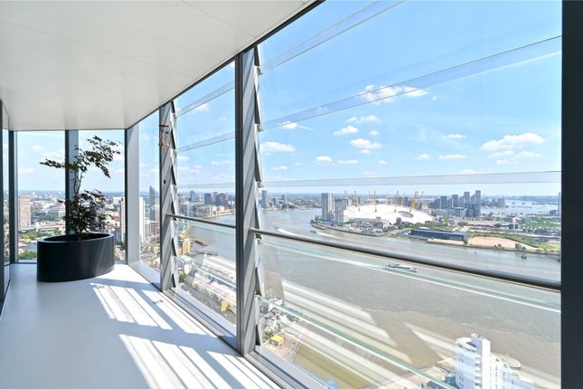 Flat for sale in Dollar Bay Point, 3 Dollar Bay Place, Canary Wharf, London
