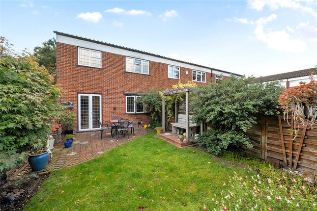 Overstand Close, Beckenham photo 4