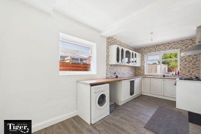 46, Rosedale Avenue, Blackpool photo 4