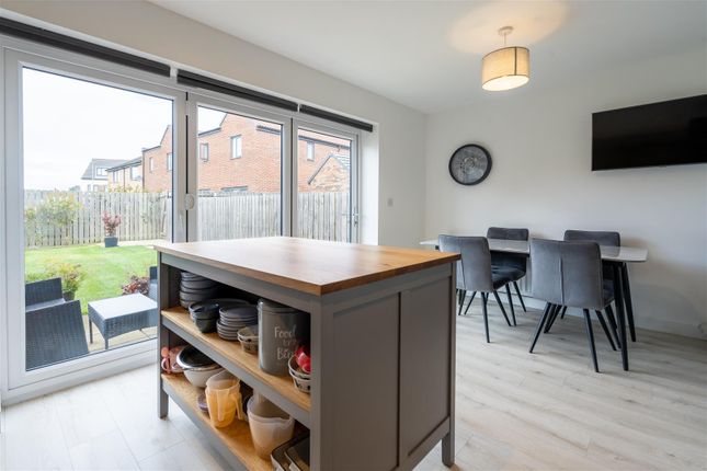 10, Willow Way, Morpeth photo 4