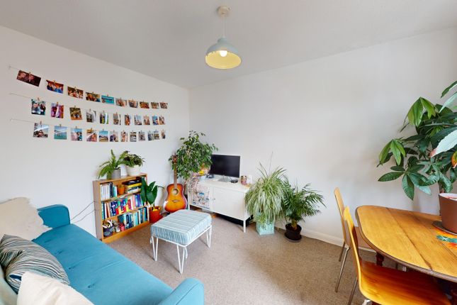 Thumbnail Flat to rent in Clarendon Place, Kemptown, Brighton