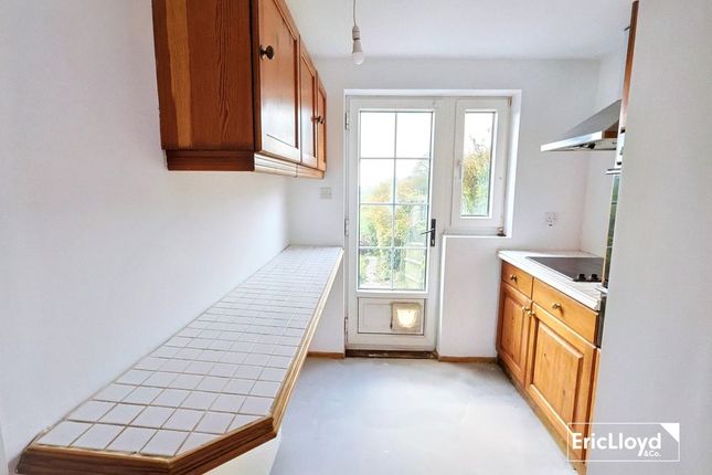 86, Raddicombe Drive, Brixham photo 4