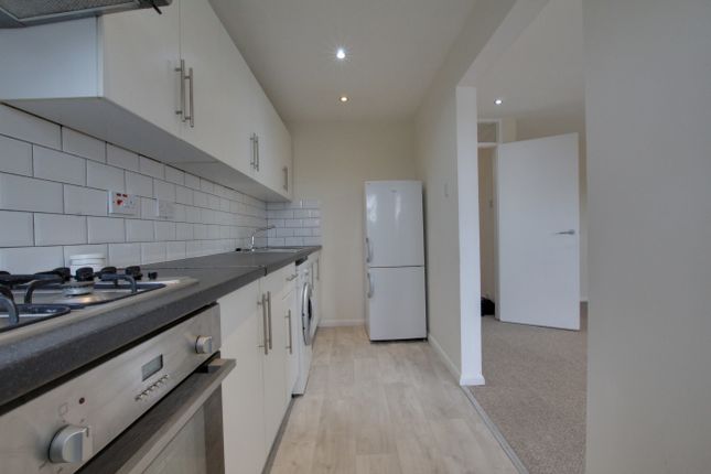 Studio for sale in Lynwood Close, South Woodford, London