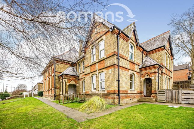 Flat 1 The Old Courthouse, Hughenden Road, High Wycombe photo 4