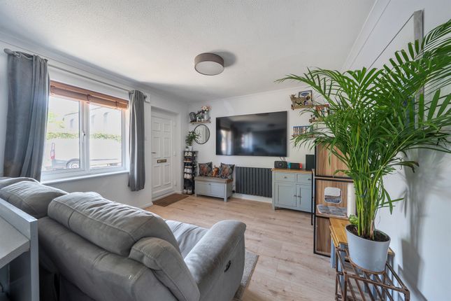 Flat 4, Regency Court, Burleigh Road, St. Albans photo 2
